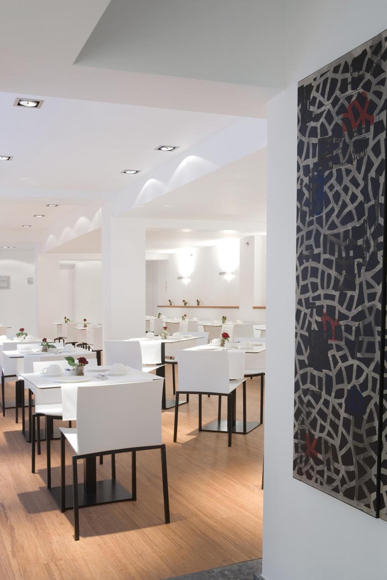Hotel Aqua By Happyculture Saint-Gilles Exterior photo