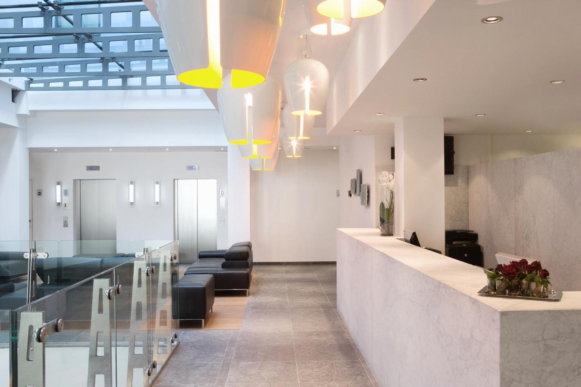 Hotel Aqua By Happyculture Saint-Gilles Exterior photo