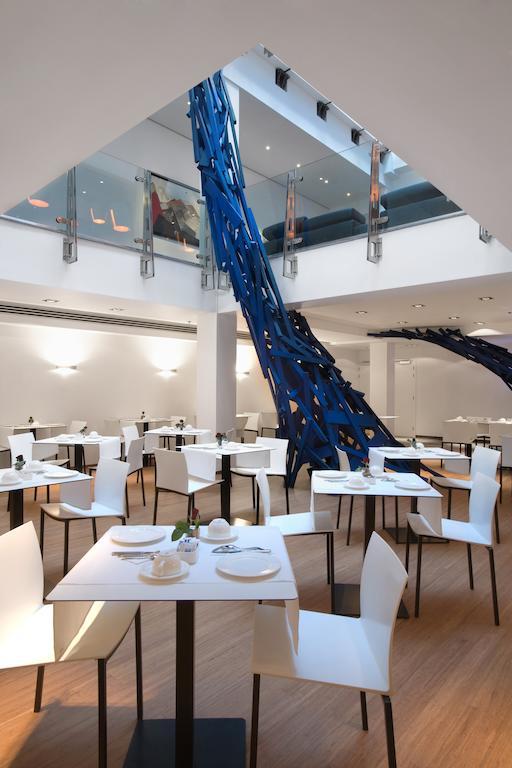 Hotel Aqua By Happyculture Saint-Gilles Exterior photo